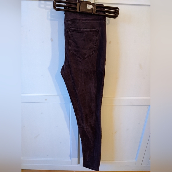 Old Navy Rockstar Super Skinny High-rise Sateen jeans - Picture 2 of 4